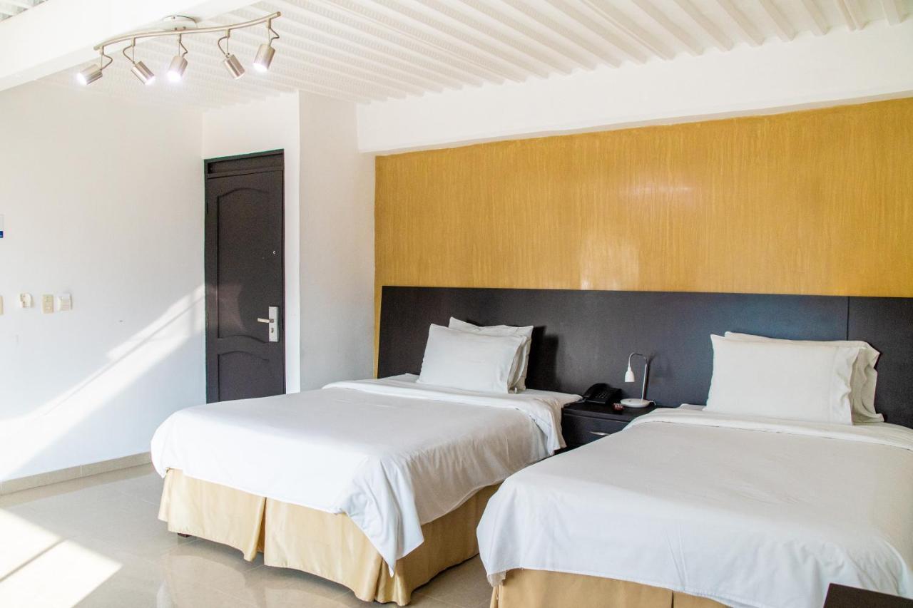 Hotel Tangara Dosquebradas ภายนอก รูปภาพ