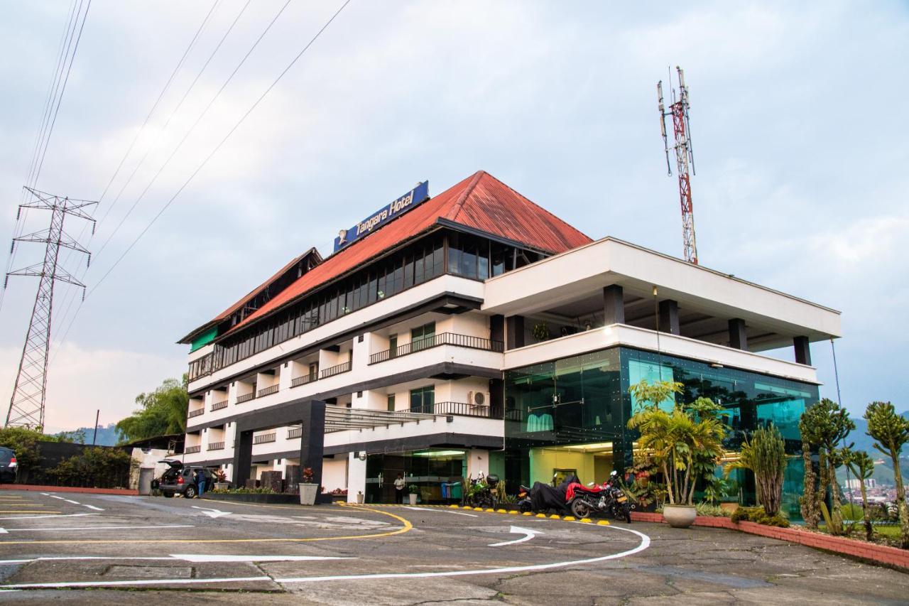 Hotel Tangara Dosquebradas ภายนอก รูปภาพ