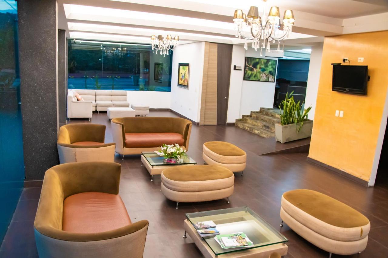 Hotel Tangara Dosquebradas ภายนอก รูปภาพ