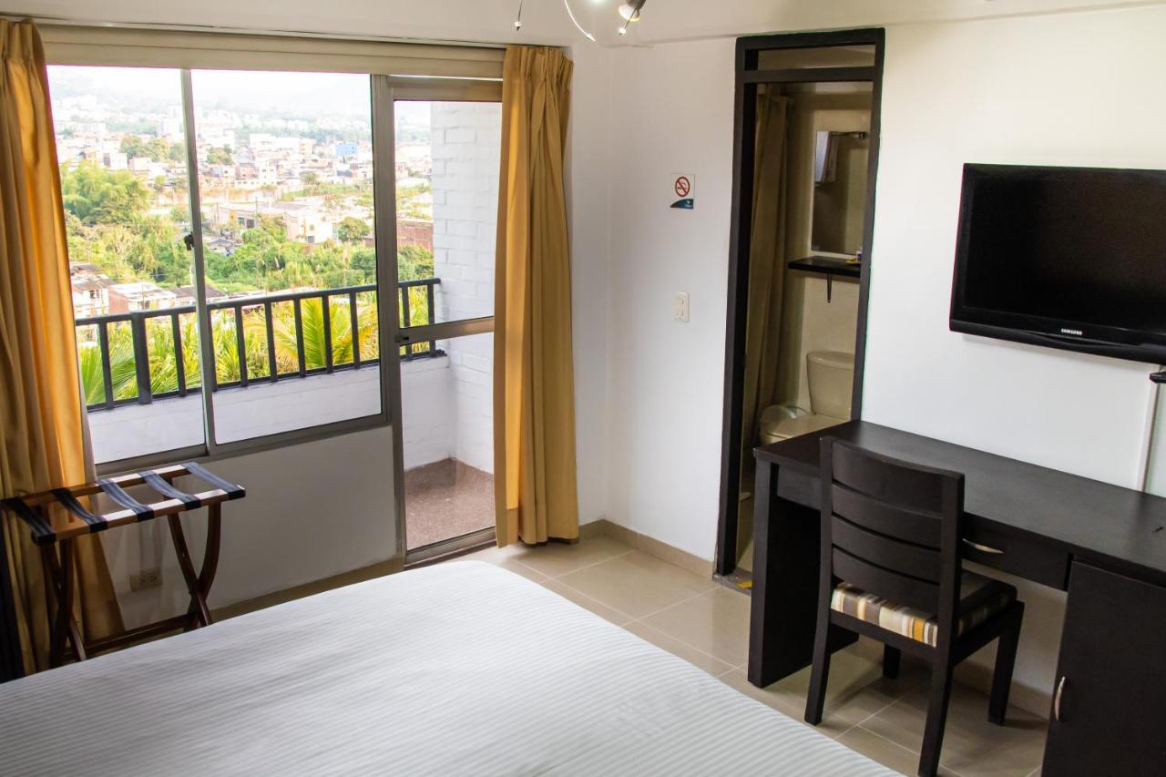 Hotel Tangara Dosquebradas ภายนอก รูปภาพ