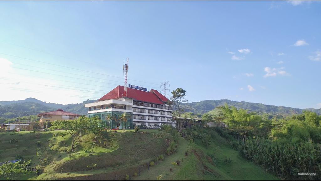 Hotel Tangara Dosquebradas ภายนอก รูปภาพ