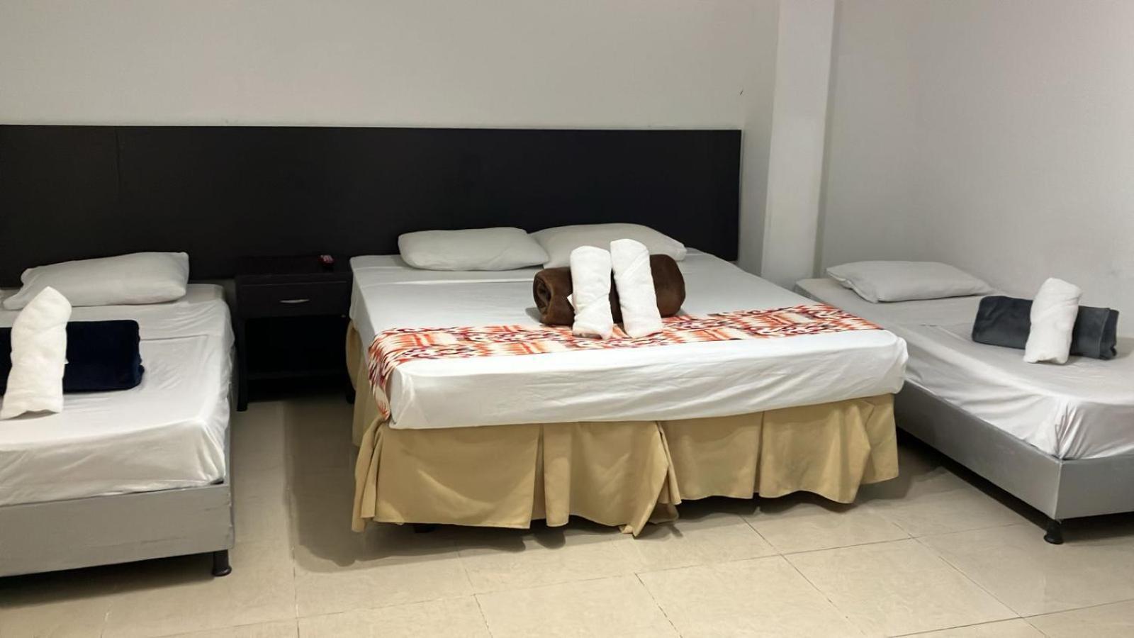Hotel Tangara Dosquebradas ภายนอก รูปภาพ