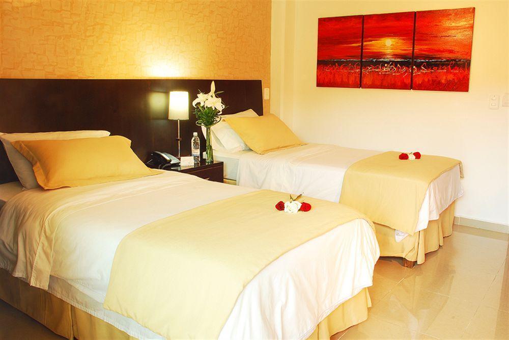 Hotel Tangara Dosquebradas ภายนอก รูปภาพ