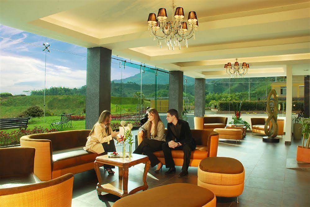 Hotel Tangara Dosquebradas ภายนอก รูปภาพ